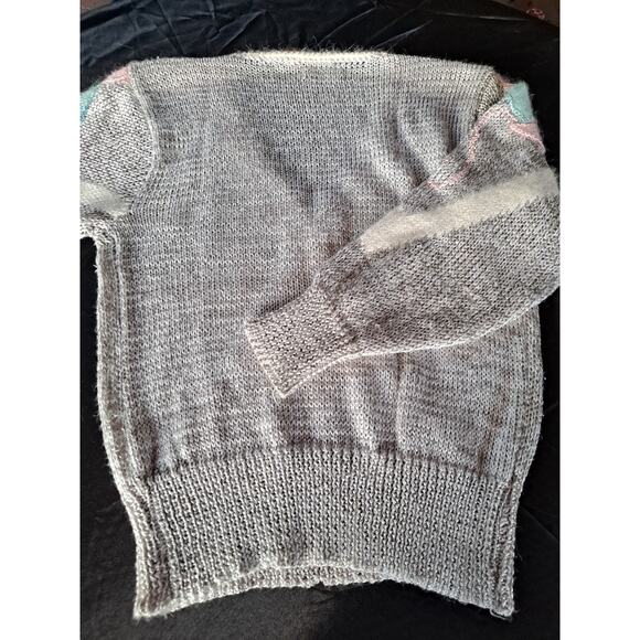 Vintage Ginenne Soft Fuzzy V-neck Sweater Tight Ribbed Hem & Sleeve Size M - Picture 5 of 6